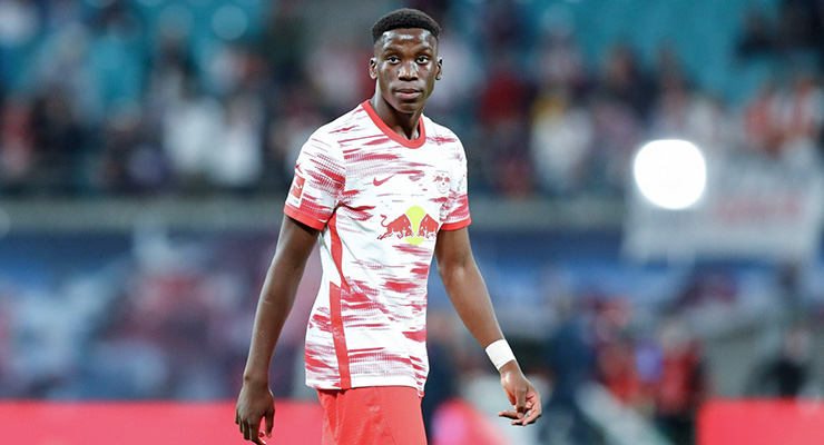 Ilaix Moriba kim ve kaç yaşında? FM 2022 Profili ve Özellikleri